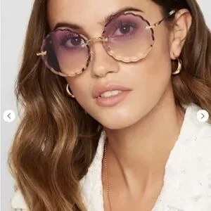 Chloe | Accessories | Chloe Gold Yellow Scalloped Rimless 
